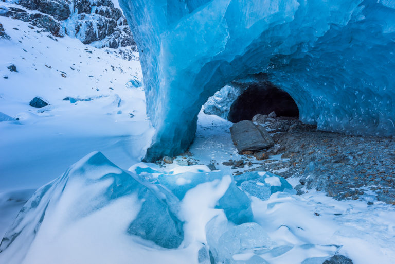 Eingang unter den Gletscher