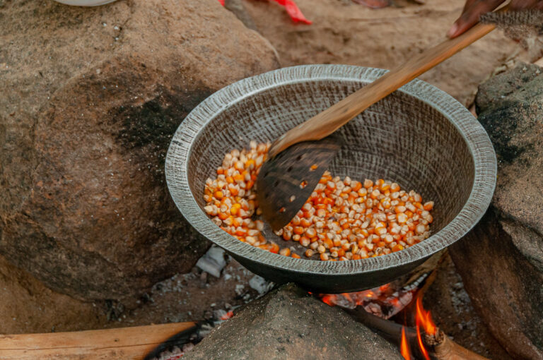 veddahs cooking corn